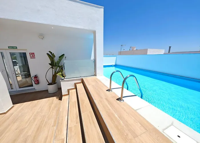 Apartamento Nuevo En Planta Baja B Con Piscina Y Solarium